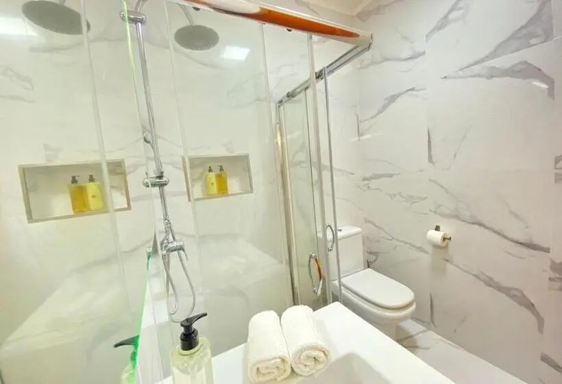 デラックススイート, Aloha Burgau Guesthouse