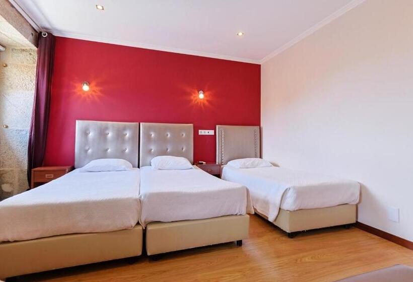 스탠다드 트리플 룸, Alojamento Central