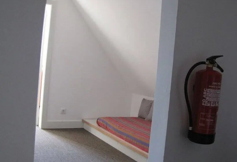 آپارتمان 1 خوابه با چشمانداز باغ, Koolhouse Porto