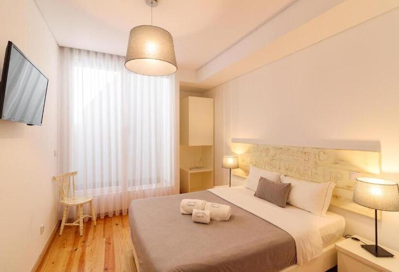 سوییت خانوادگی, Lindo Vale Guest House