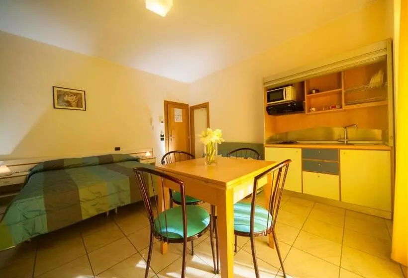 استودیوی استاندارد, Residence Il Capodoglio
