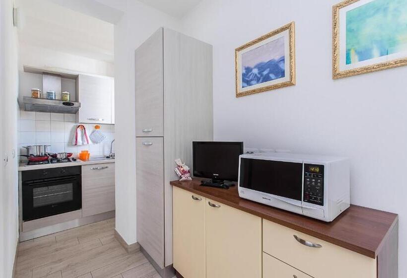 低层单卧公寓, Residence Jamaica