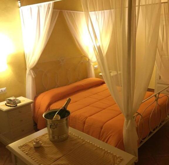 キングサイズベッドのスーペリアルーム, Agriturismo Ciociaro  Il Colle  Hotel Ristorante