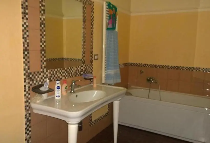 Standard room with outdoor bath, B&b Rosita