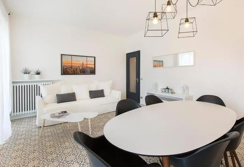 ２ベッドルームアパートメント, La Promenade By Impero House