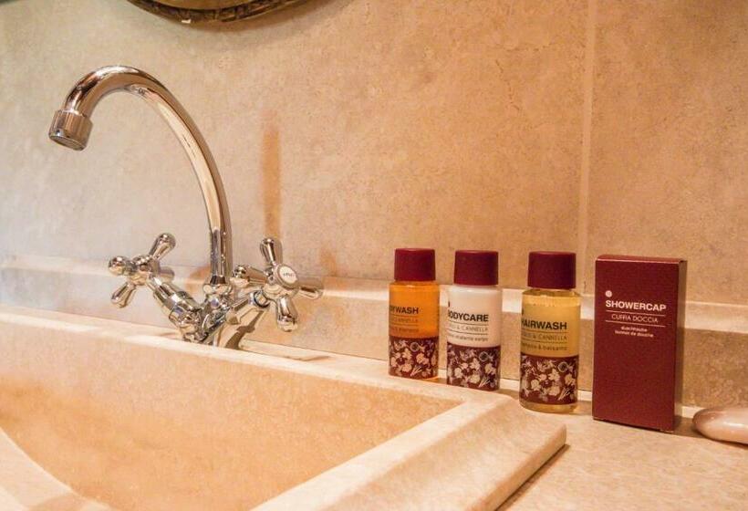 スーペリアースイート, Resort Podere Dell Angiolo