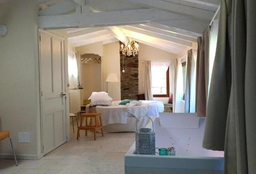 バスタブ付きスタンダードルーム, La Pecora Nera