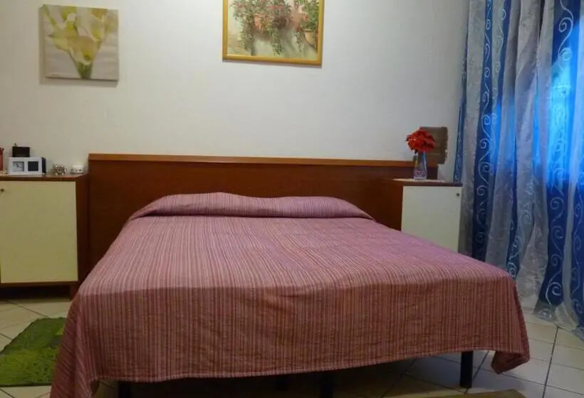 استودیوی استاندارد, Residence Costablu