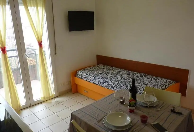 آپارتمان 1 خوابه, Residence Costablu