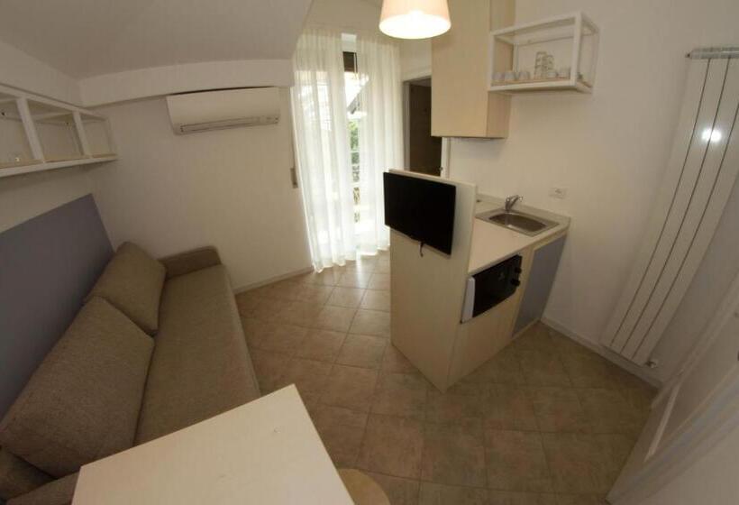 إستوديو قياسى, Residence Villa Ombrosa