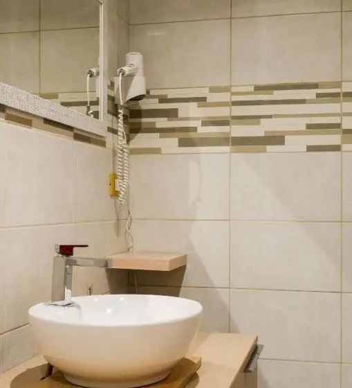 Standard Yhden Hengen Huone, Casa Scola Loano