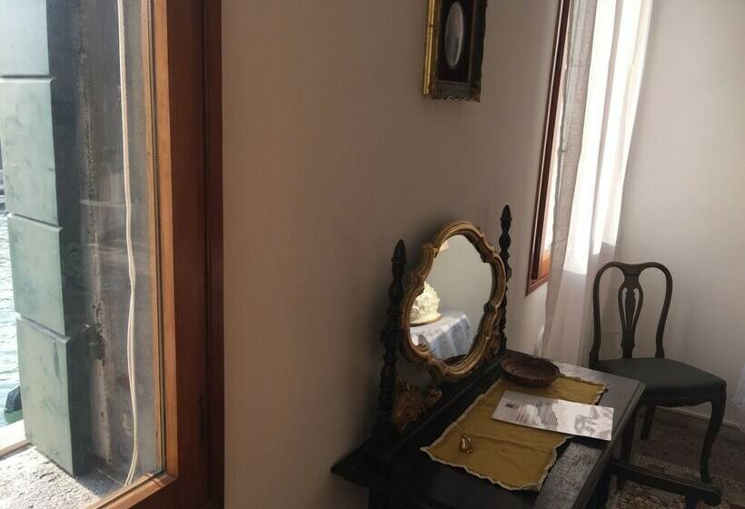 اتاق استاندارد با سرویس بهداشتی مشترک, Princess Guest House