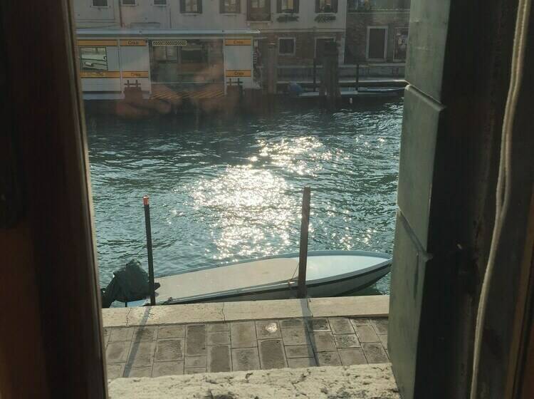 اتاق استاندارد با سرویس بهداشتی مشترک, Princess Guest House