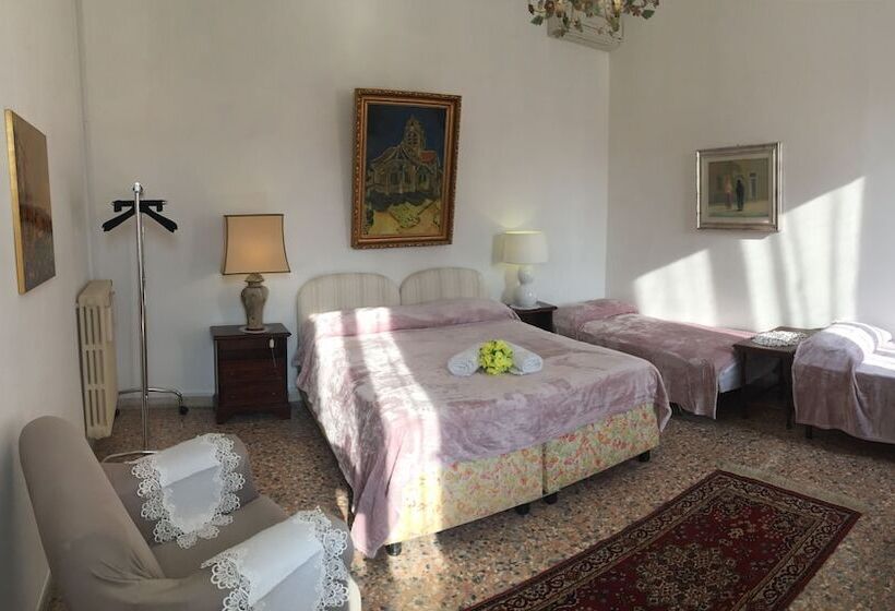 اتاق استاندارد با سرویس بهداشتی مشترک, Princess Guest House