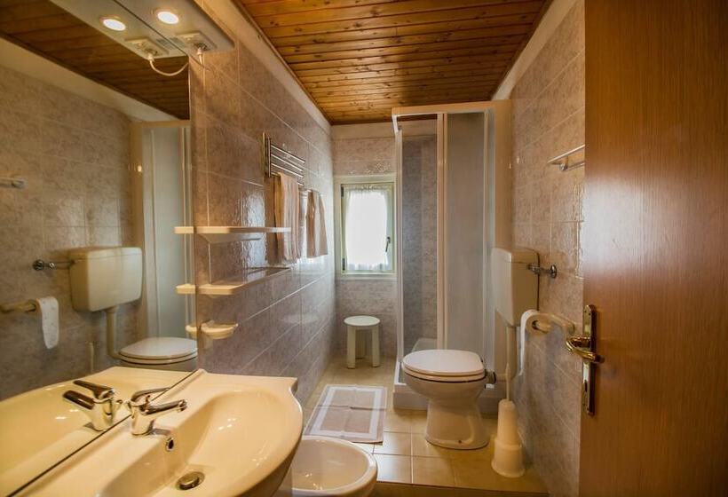 Апартаменты 1 Спальня, Residence Capriolo