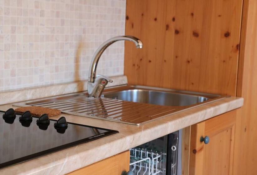 Апартаменты 2 Спальни, Residence Capriolo