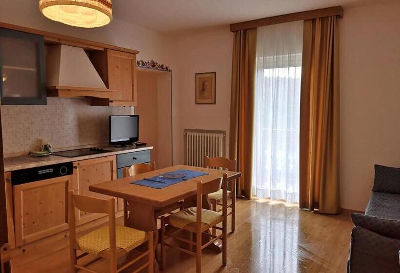 Апартаменты 1 Спальня, Residence Capriolo