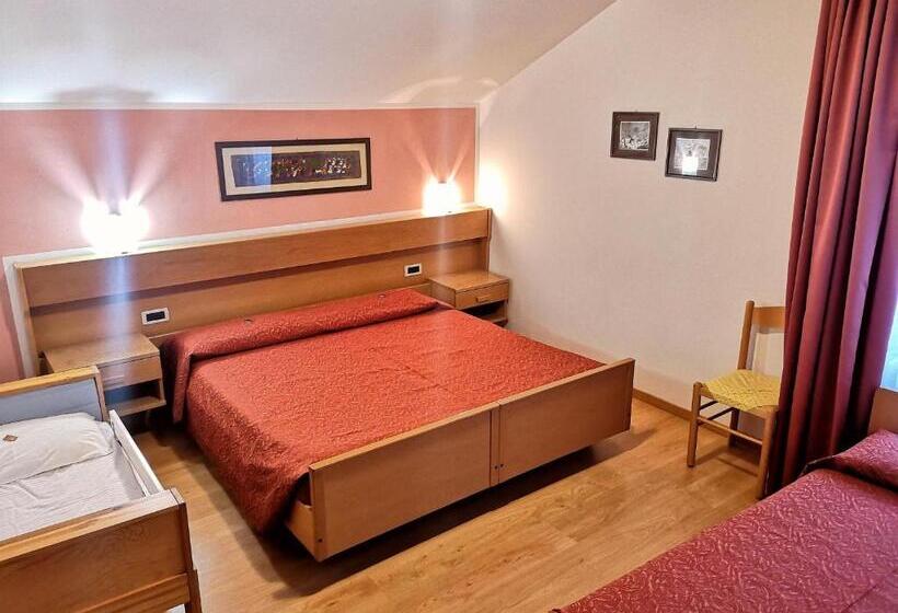 Апартаменты 1 Спальня, Residence Capriolo