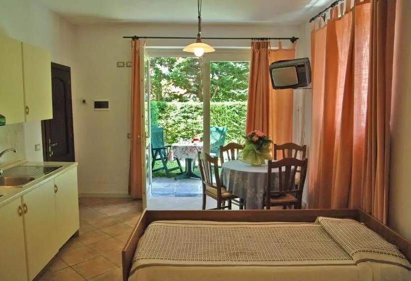 1階の1ベッドルームアパートメント, Residence Garden
