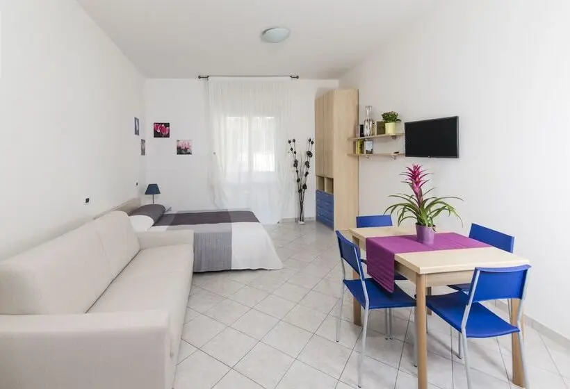 استودیوی استاندارد, Residence Verbena