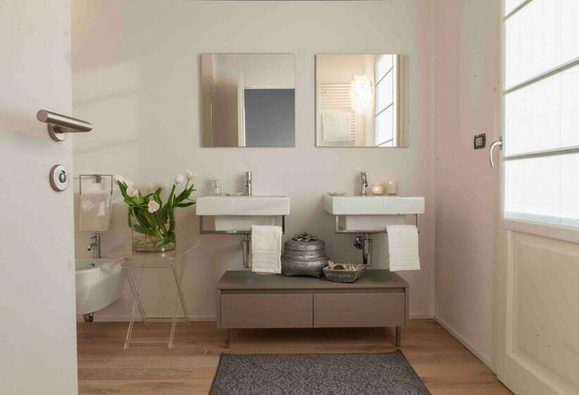 バルコニー付きジュニアスイート, Zuani Casa