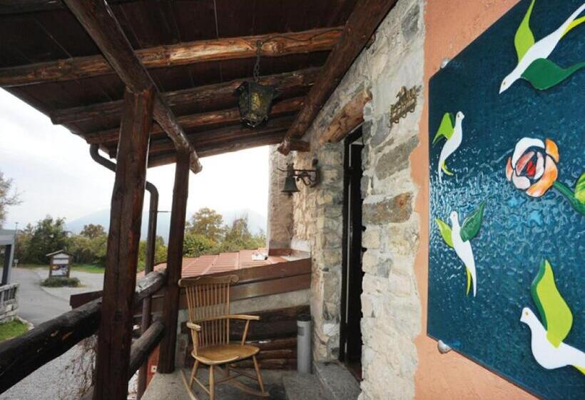 غرفة قياسية رباعية, Agriturismo La Nevera