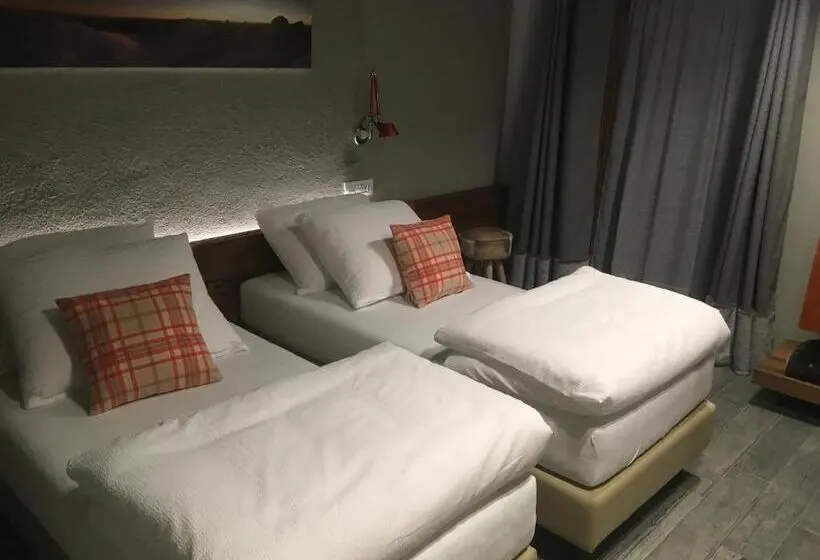 اتاق استاندارد با بالکن, 4478 Mountain Lodge