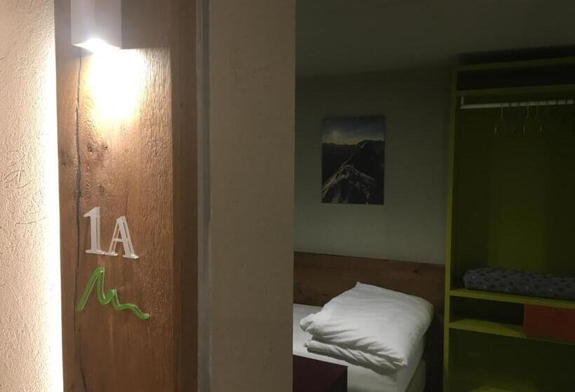 اتاق استاندارد, 4478 Mountain Lodge