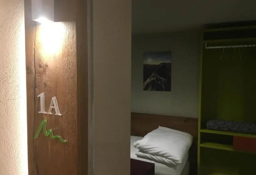 اتاق استاندارد, 4478 Mountain Lodge