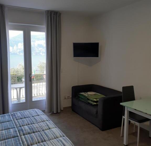Standard studio with lake view, Residence Le Palme Appartamenti