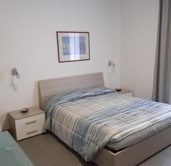 Standard studio with lake view, Residence Le Palme Appartamenti