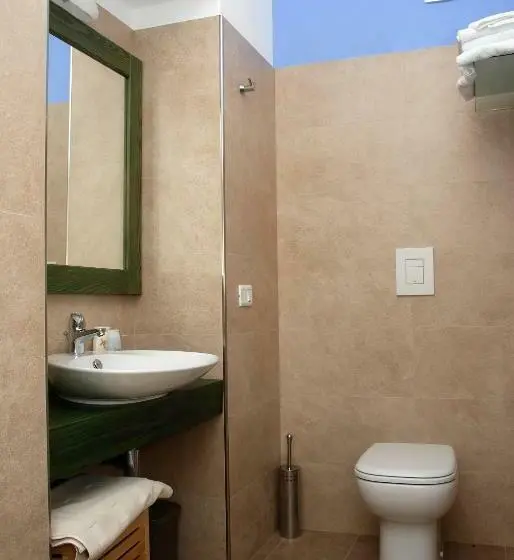 景色の見えるスタンダード4人部屋, Villa Cirimarco