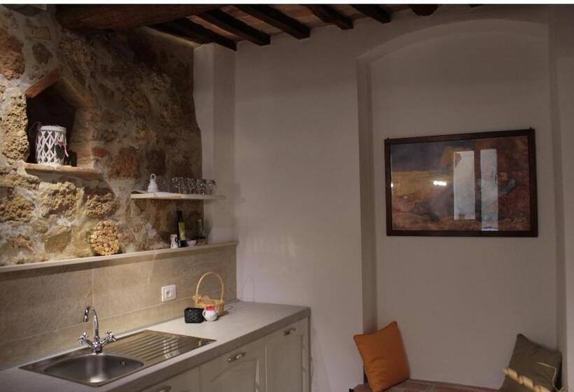 デラックススタジオ, Camere La Carbonaia