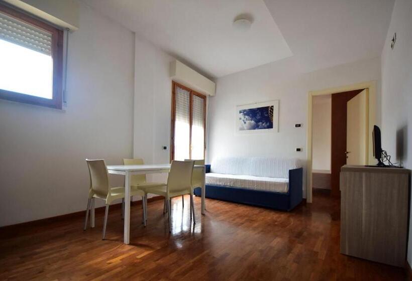 آپارتمان 1 خوابه با بالکن, Residence Avana