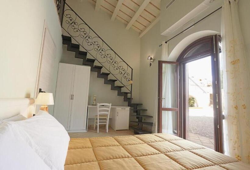 スタンダード4人部屋, Agriturismo Feudo Muxarello