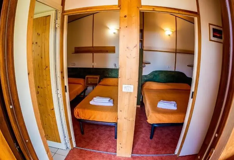 Standard Neljän Hengen Huone, Agriturismo Valle Di Marco