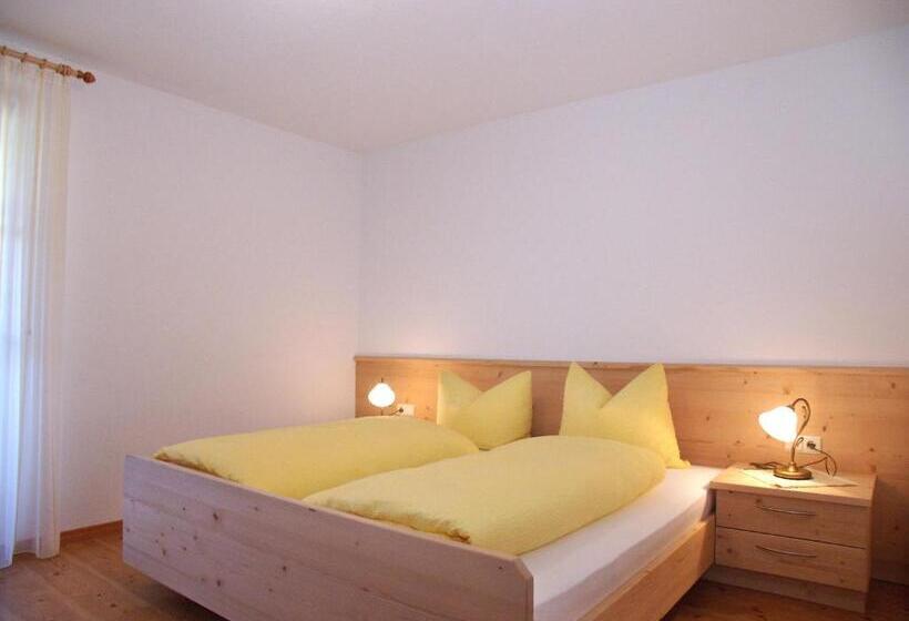 آپارتمان 2 خوابه با بالکن, Apartments Feldsagerhof
