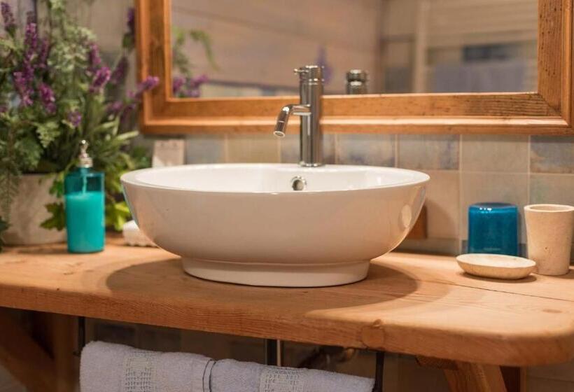 غرفة قياسية ثلاثية, Baite Di Pra