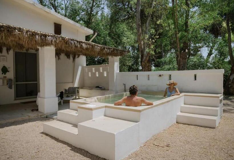 Полулюкс с Бассейном, Masseria Palombara Relais & Spa Adults Only