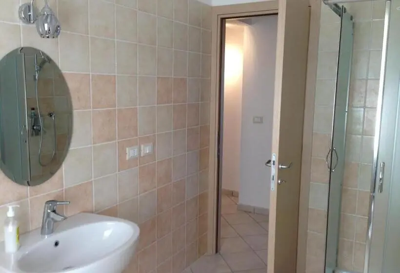Classic Kolmen Hengen Huone, Residence Candeloro