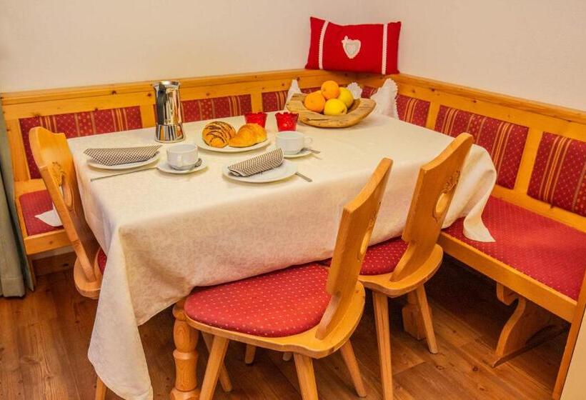 Апартаменты 1 Спальня с Балконом, Residence Rosarela