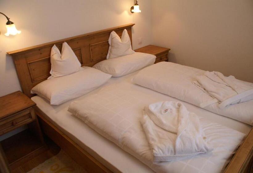 Студио Стандарт с Балконом, Residence Rosarela