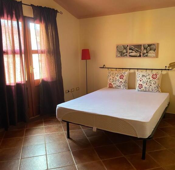 דירת פנטהאוז 1 חדרי שינה, Antica Dimora Biancospino   Bosa Centro   Appartamento 6