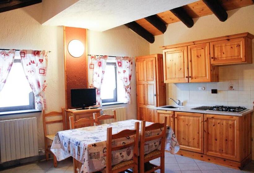 דירת חדר, Casa Chamonin