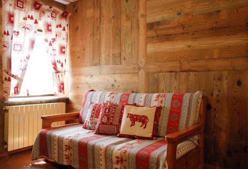 דירת חדר בקומת קרקע, Casa Chamonin