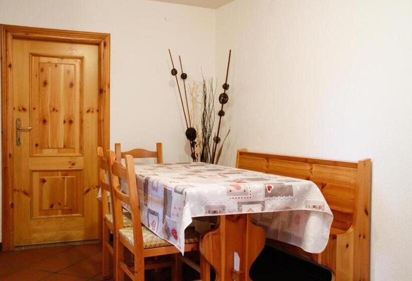 דירת חדר בקומת קרקע, Casa Chamonin