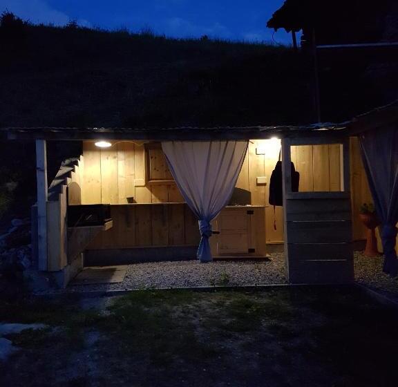 דירת חדר בקומת קרקע, Casa Chamonin