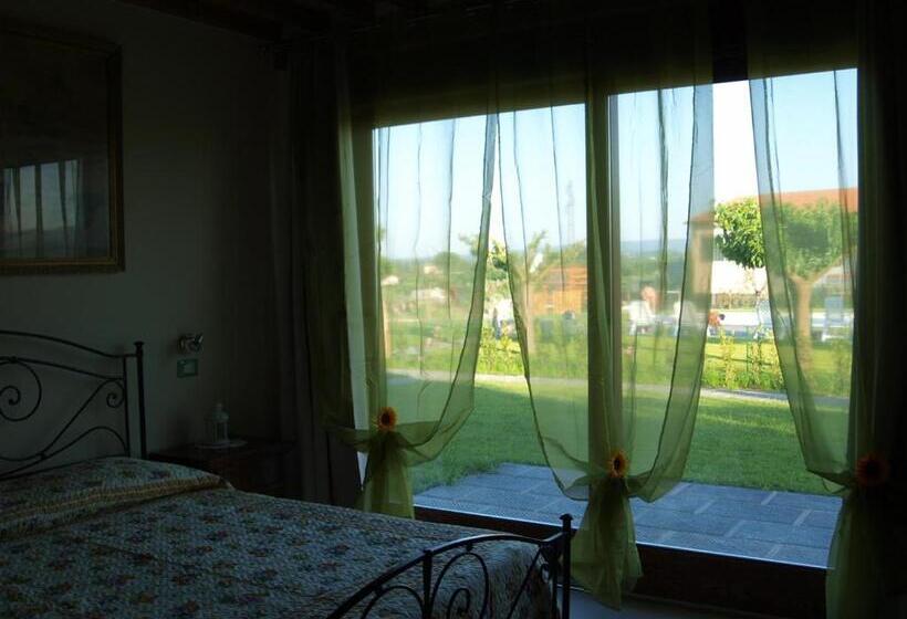 プールビューの２ベッドルームアパート, Azienda Agrituristica Il Poggetto Delle Spighe