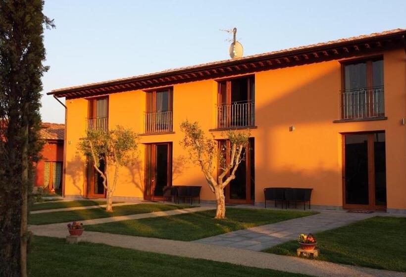 ガーデンビューの２ベッドルームアパート, Azienda Agrituristica Il Poggetto Delle Spighe