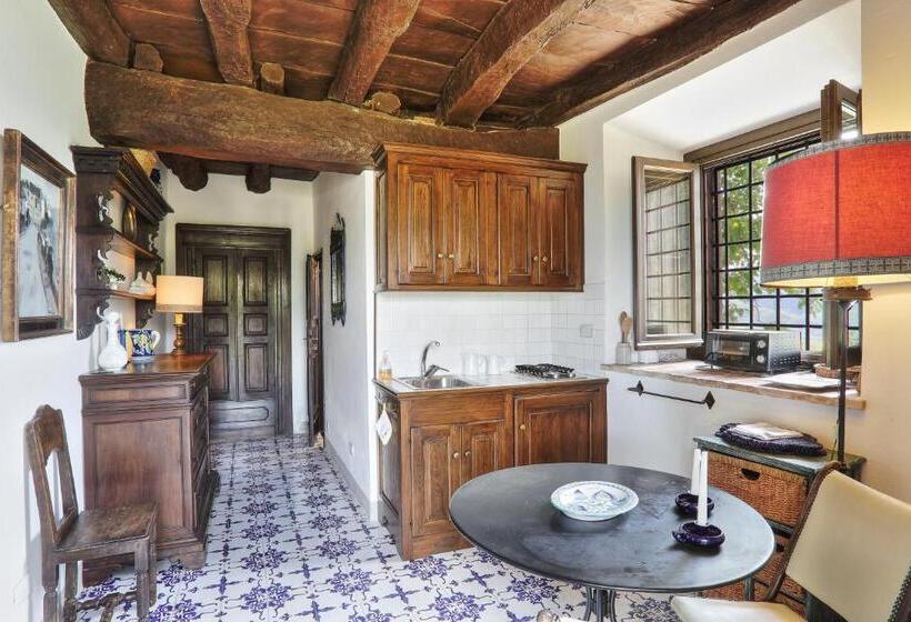 דירת חדר בקומת קרקע, Podere Capitignano